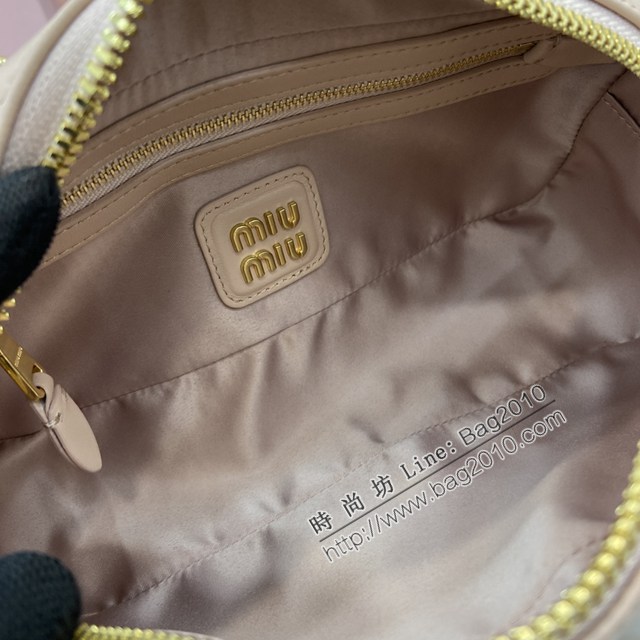 miumiu繆繆專櫃最新款小羊皮保齡球包手提肩背包 jh2535型號：5BB142